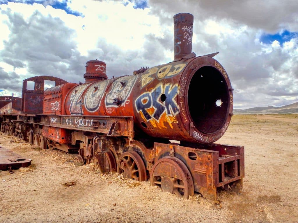  Uyuni-Train-Bolivia