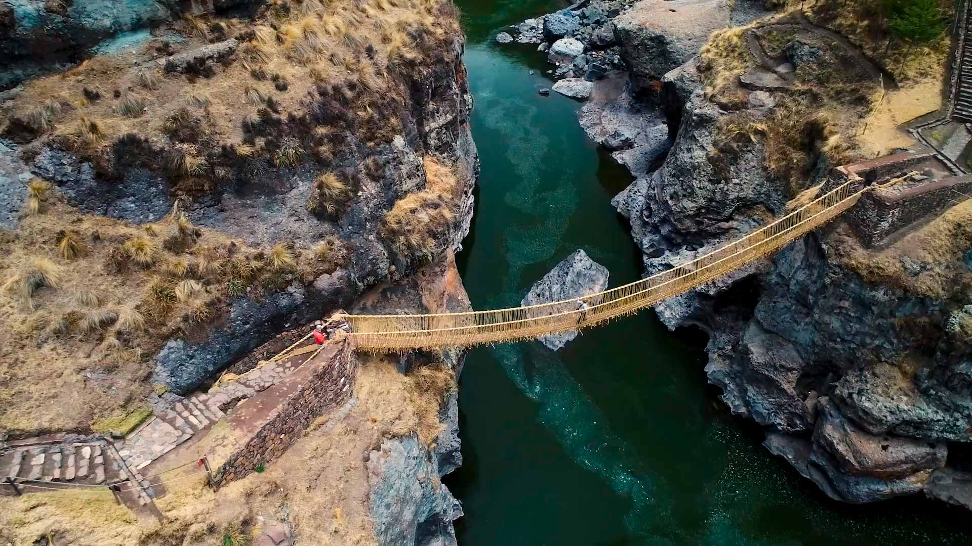 KESHWA CHACA BRIDGE (PERU)