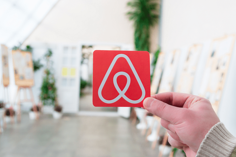 How to make the most of your next Airbnb stay 
