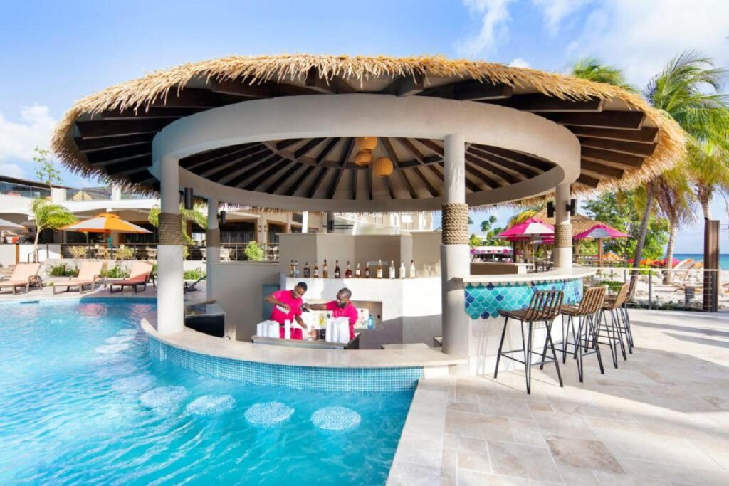 - FIELD NOTES O2 Beach Club & Spa
