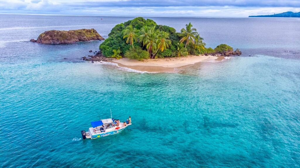 - FIELD NOTES Guide to Coiba National Park