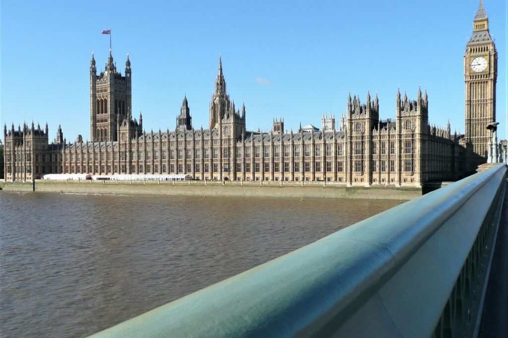 Big Ben & Houses of Parliament