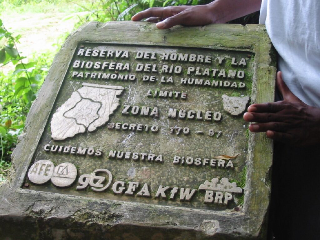 - Secret World Guide to Río Plátano Biosphere Reserve